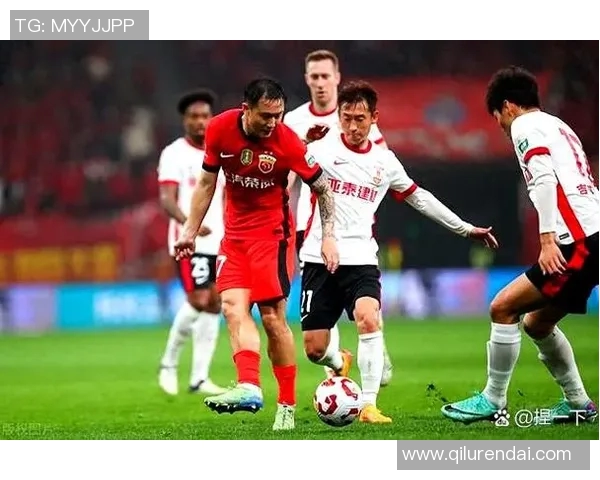 法兰克福主场连胜,势不可挡击败弗赖堡 法兰克福主场连胜,势不可挡击败弗赖堡